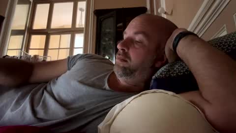 Snapshot of adrienfromparis chatting on 12-20-24, 08:38 adrienfromparis online show from 12-20-24, 08:38