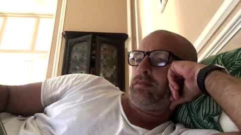 Snapshot of adrienfromparis chatting on 06-11-26, 11:30 adrienfromparis online show from 06-11-26, 11:30