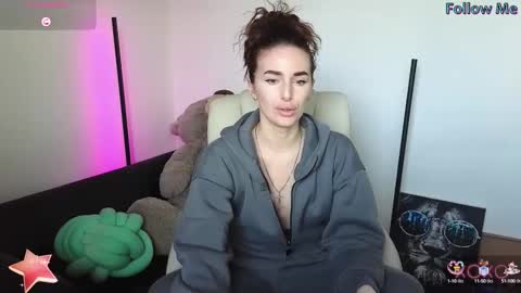 Adriana online show from 02-11-25, 06:19