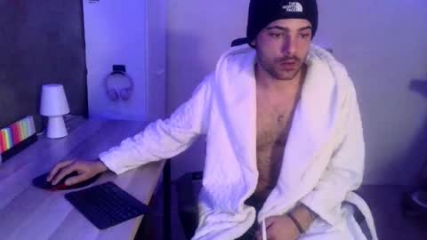 Snapshot of adriherx chatting on 01-10-26, 12:23 Adriherx online show from 01-10-26, 12:23