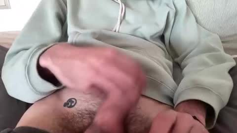 adriiiii online show from 04-16-26, 05:14