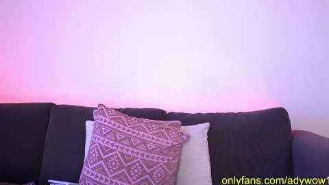 Snapshot of ady_w_o_w chatting on 03-10-25, 10:59 Ada online show from 03-10-25, 10:59