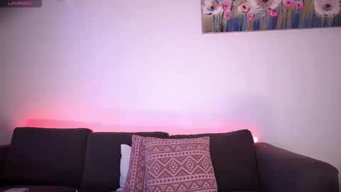 Snapshot of ady_w_o_w chatting on 10-23-25, 11:42 Ada online show from 10-23-25, 11:42