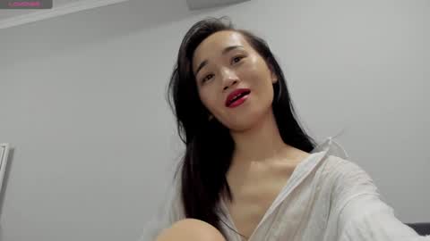 Aenie online show from 12-30-24, 10:10