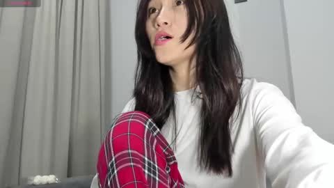 Aenie online show from 02-19-25, 01:50