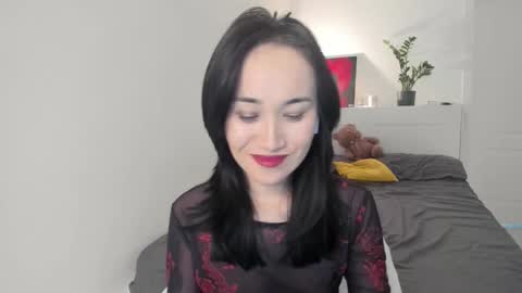 Aenie online show from 11-07-25, 10:04