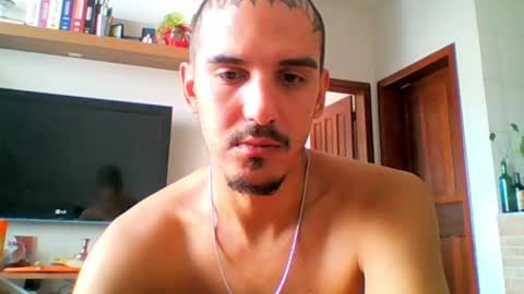 Snapshot of aelucius chatting on 01-14-25, 06:07 Luci online show from 01-14-25, 06:07
