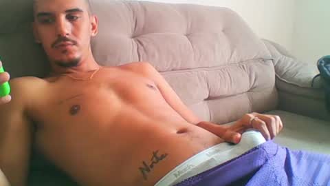 Snapshot of aelucius chatting on 01-27-25, 04:01 Luci online show from 01-27-25, 04:01