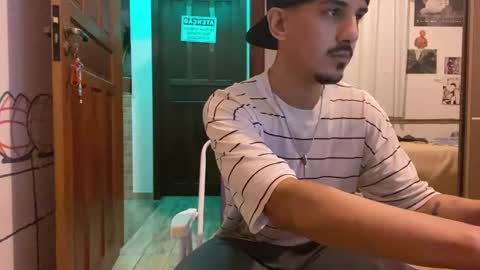 Snapshot of aelucius chatting on 09-15-25, 01:16 Luci online show from 09-15-25, 01:16