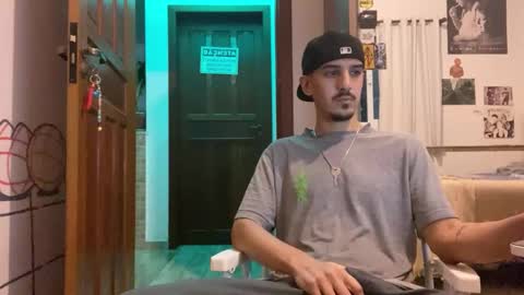 Snapshot of aelucius chatting on 09-16-25, 01:39 Luci online show from 09-16-25, 01:39