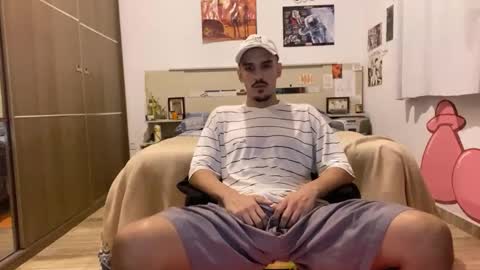 Snapshot of aelucius chatting on 09-27-25, 03:11 Luci online show from 09-27-25, 03:11