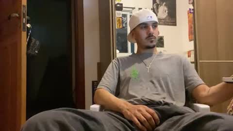 Luci online show from 10-23-25, 02:22