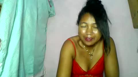 aelyaa online show from 05-11-26, 04:04