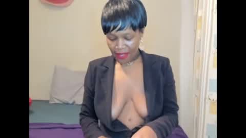 AfricanSquirtQueen online show from 02-22-26, 05:30