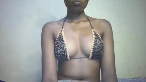 Snapshot of african_beuty20 chatting on 04-03-26, 03:48 Wendy online show from 04-03-26, 03:48