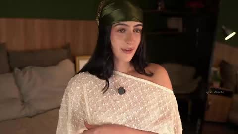 Emma online show from 05-12-26, 11:13