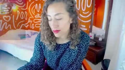 afrodita_solis online show from 07-06-26, 07:05