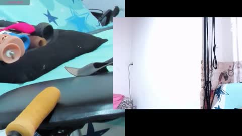 Snapshot of afroditacute16 chatting on 03-11-26, 03:18 afroditacute16 online show from 03-11-26, 03:18