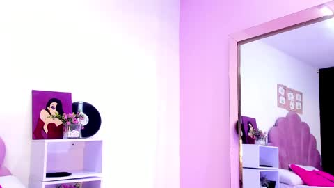 A F R O D I T A  E V A N S online show from 04-13-26, 07:08