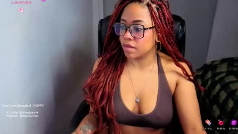 Snapshot of afrojayleof chatting on 02-12-26, 03:34 Jayle online show from 02-12-26, 03:34