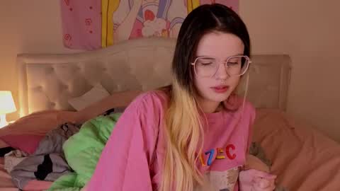 Snapshot of afterdarkduo chatting on 10-23-25, 07:34 afterdarkduo online show from 10-23-25, 07:34