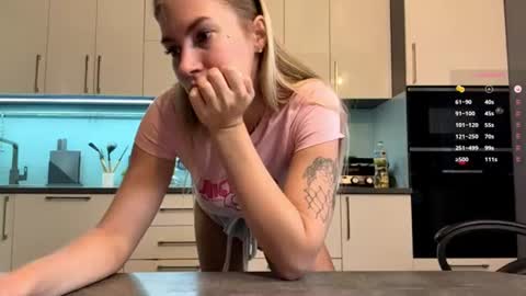 Mila -call me cute online show from 06-21-26, 09:06