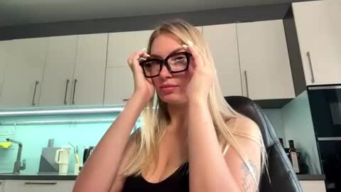 Mila -call me cute online show from 06-24-26, 09:14