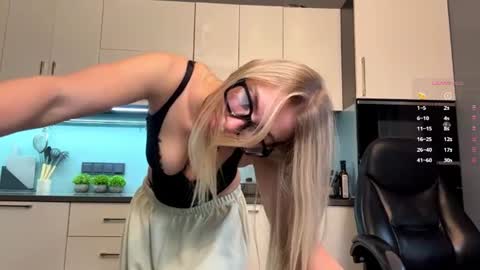 Mila -call me cute online show from 07-01-26, 08:30