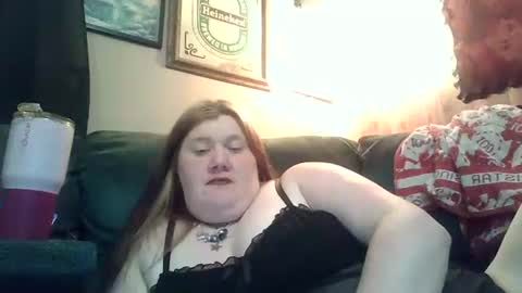 Snapshot of afterhoursangle35 chatting on 04-27-26, 12:08 Babygirls353637 online show from 04-27-26, 12:08