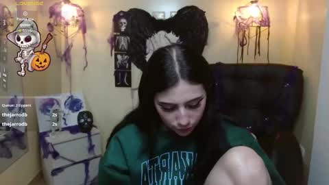 Kimberly online show from 10-21-25, 01:01