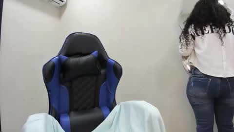 A G A T A  online show from 02-05-26, 12:32