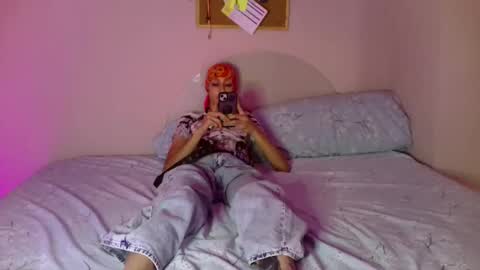 Snapshot of agata200081 chatting on 09-14-25, 04:39 pamelaanderson777 online show from 09-14-25, 04:39