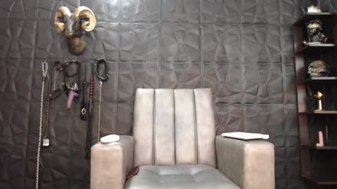 Snapshot of agata_darkness chatting on 12-04-24, 03:21 Miss Agata online show from 12-04-24, 03:21