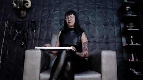 Snapshot of agata_darkness chatting on 12-23-24, 09:51 Miss Agata online show from 12-23-24, 09:51