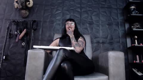 Snapshot of agata_darkness chatting on 01-11-25, 03:31 Miss Agata online show from 01-11-25, 03:31