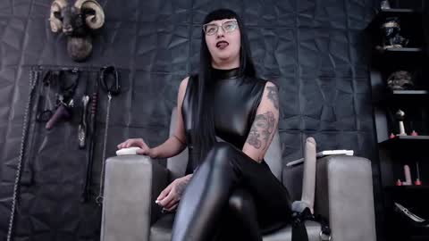 Snapshot of agata_darkness chatting on 01-23-25, 07:40 Miss Agata online show from 01-23-25, 07:40