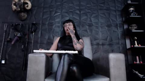 Snapshot of agata_darkness chatting on 02-02-25, 05:26 Miss Agata online show from 02-02-25, 05:26