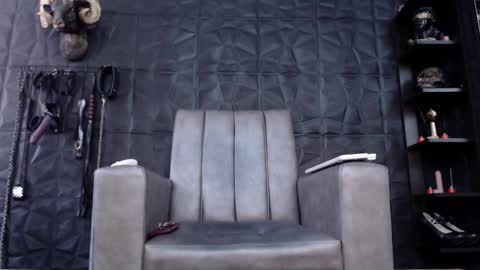 Snapshot of agata_darkness chatting on 02-17-25, 04:48 Miss Agata online show from 02-17-25, 04:48