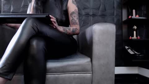 Snapshot of agata_darkness chatting on 10-04-25, 06:28 Miss Agata online show from 10-04-25, 06:28