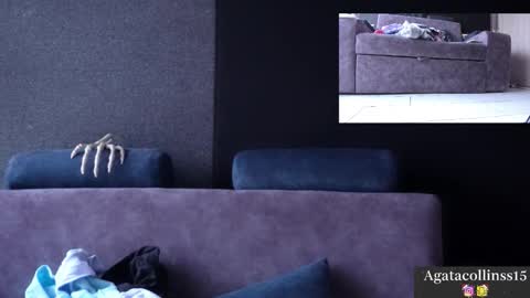 Agata Collinss online show from 11-23-25, 10:20