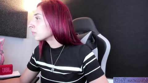 Snapshot of agatacollinsss chatting on 02-22-26, 11:25 Agata Collinss online show from 02-22-26, 11:25