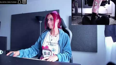 Agata Collinss online show from 04-17-26, 03:48