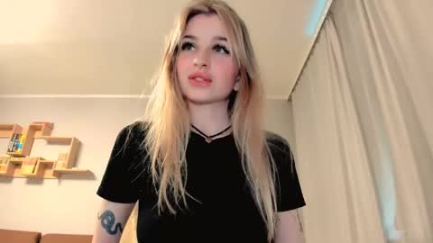 Arina online show from 05-18-26, 04:35