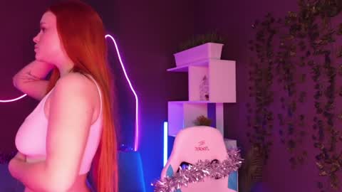 Snapshot of agatamoonlight chatting on 12-27-24, 01:43 Agata online show from 12-27-24, 01:43