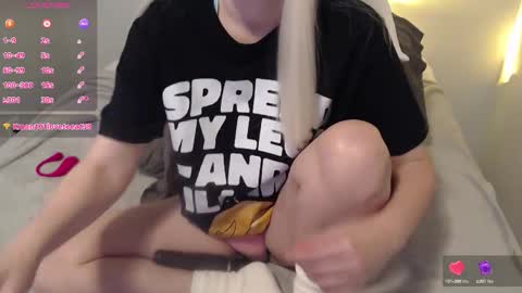 Snapshot of agatha6969x chatting on 11-26-25, 02:51 Agatha online show from 11-26-25, 02:51