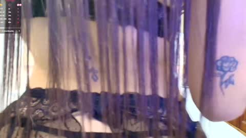 Snapshot of agatha_lenon chatting on 12-18-24, 07:52 Agatha online show from 12-18-24, 07:52