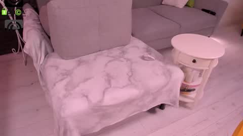 Agatha online show from 10-28-25, 11:29