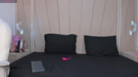 Snapshot of agatha_steel20 chatting on 09-20-25, 08:32 Agatha Steel online show from 09-20-25, 08:32