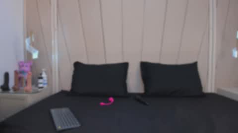 Snapshot of agatha_steel20 chatting on 11-11-25, 08:20 Agatha Steel online show from 11-11-25, 08:20