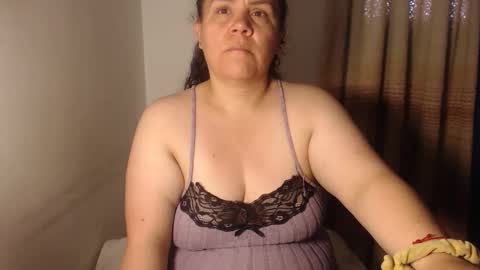 Snapshot of agathaaaa chatting on 05-06-26, 11:15 online show from 05-06-26, 11:15